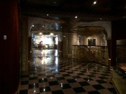 Carnival Miracle Phantom Main Lounge picture