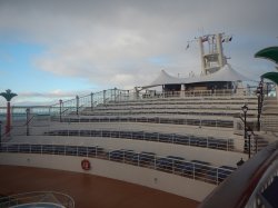 Norwegian Star Oasis Pool picture