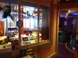 Crown Princess Teen Center picture Uploaded in 2016 Photo courtesy of James Nicol. Crown Princess Teen Center picture