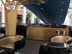 Harmony of the Seas Rising Tide Bar picture