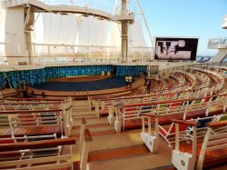 Harmony of the Seas Aqua Theater picture