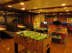 Crown Princess Teen Center picture Uploaded in 2017 Photo courtesy of Joe Wong. Crown Princess Teen Center picture