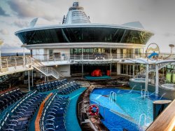Jewel of the Seas Main Pool picture