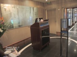 Queen Mary 2 Queens Grill picture