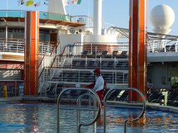 Independence of the Seas Pool picture Uploaded in 2017 Photo courtesy of Candace Britland. Independence of the Seas Pool picture