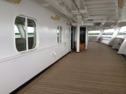 Veendam Promenade Deck picture