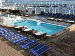 Norwegian Sky Pools picture