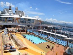 Harmony of the Seas Beach Pool picture