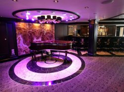 Oceania Riviera Martinis Piano Bar picture Uploaded in 2017 Photo courtesy of Mike Preisman. Oceania Riviera Martinis Piano Bar picture