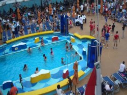 Carnival Dream Waves Pool picture