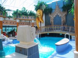 Serenade of the Seas Solarium picture