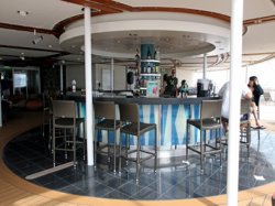 Allure of the Seas Solarium Bar picture