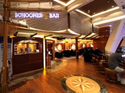 Allure of the Seas Schooner Bar picture