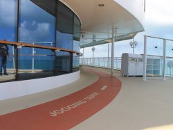 Norwegian Pearl Jogging Track picture