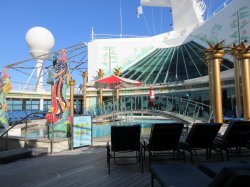 Independence of the Seas Solarium picture Uploaded in 2018 Photo courtesy of sissyfromcab. Independence of the Seas Solarium picture