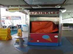 Independence of the Seas Pool picture Uploaded in 2018 Photo courtesy of sissyfromcab. Independence of the Seas Pool picture