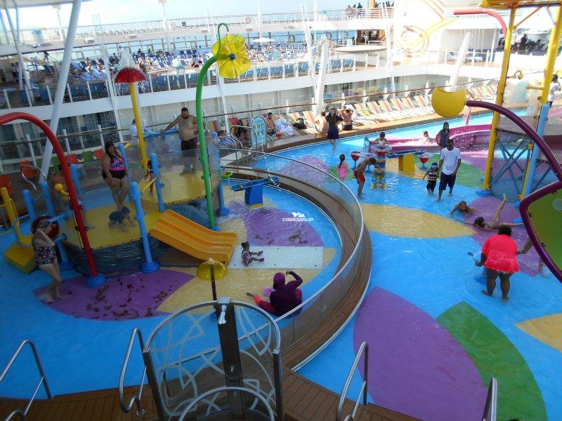 Harmony of the Seas Splashaway Bay Pictures
