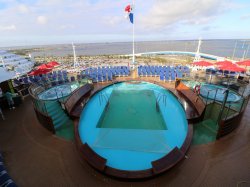 Carnival Magic Tides Pool picture