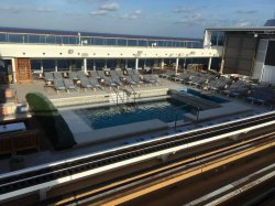 Viking Sky Pool picture