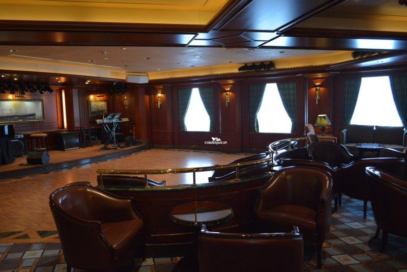 Diamond Princess Wheelhouse Bar Pictures