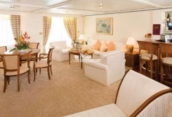 Silver Shadow Grand Suite Layout